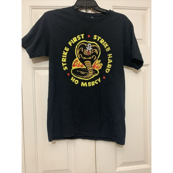 Cobra Kai Black Short Sleeve Crew Neck T-Shirt Men's Size Small - Picture 1 of 5